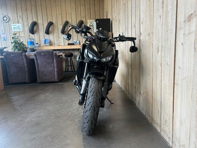 kawasaki - z1000-abs