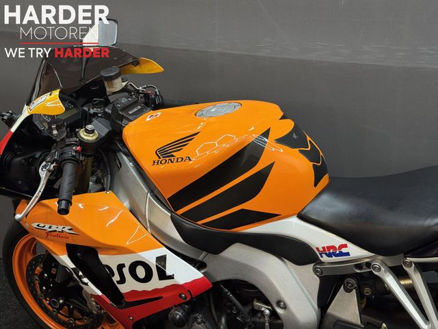honda - cbr-1000-rr-fireblade