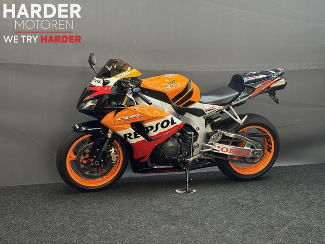 honda - cbr-1000-rr-fireblade