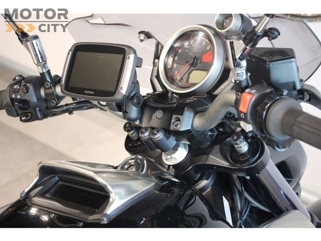 yamaha - vmx-1700-vmax