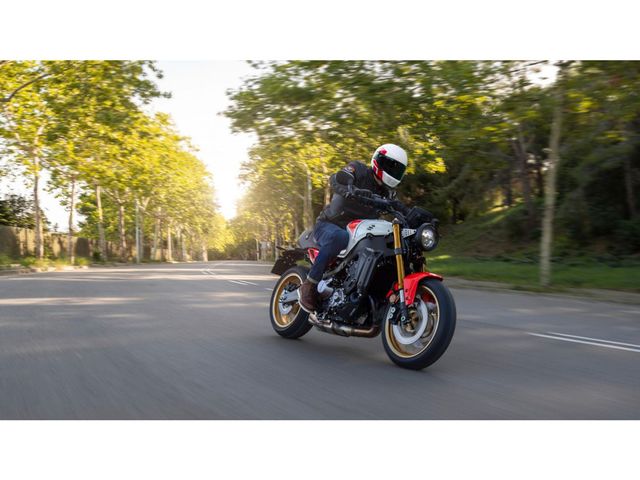 yamaha - xsr-900