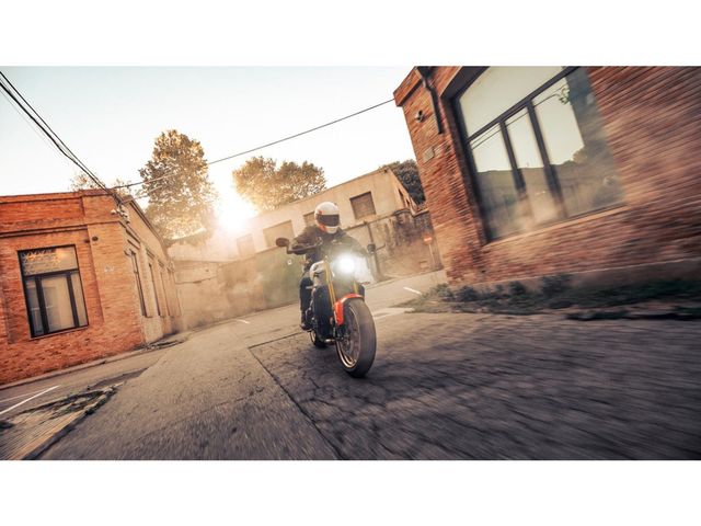 yamaha - xsr-900