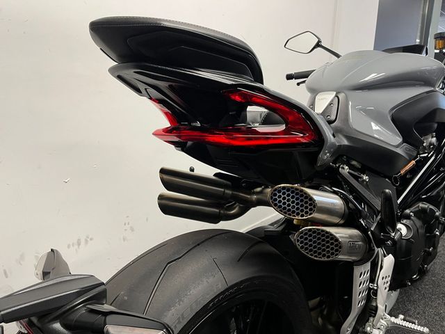 mv-agusta - brutale-1000-rs