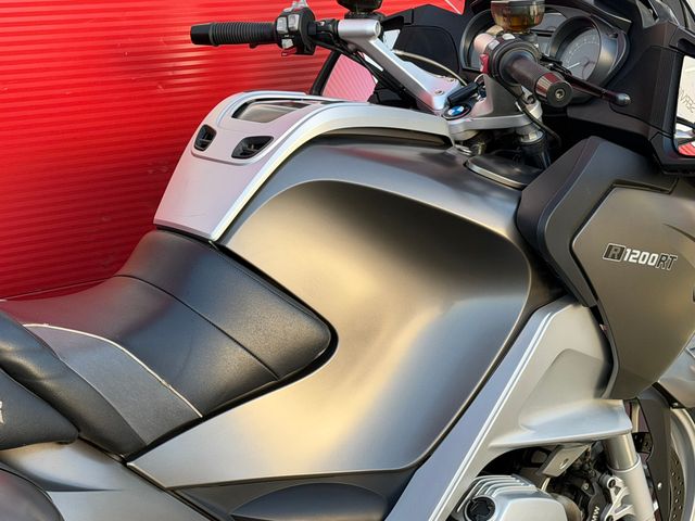 bmw - r-1200-rt