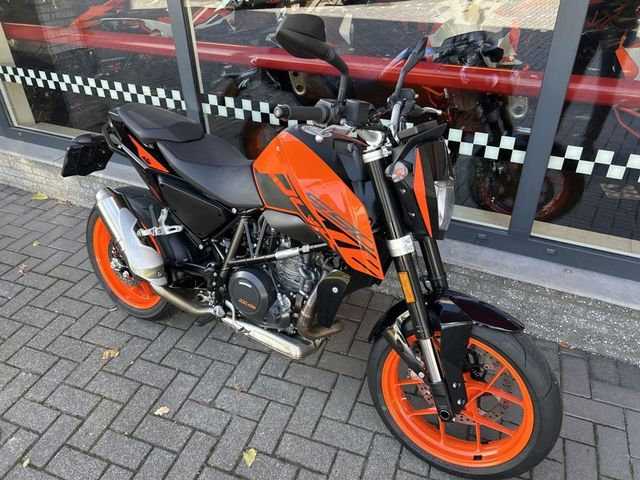 ktm - 690-duke