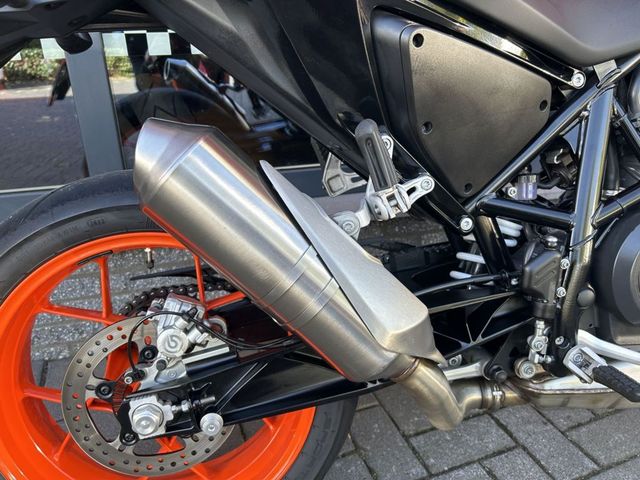 ktm - 690-duke