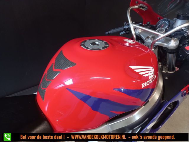 honda - cbr-900-rr-fireblade