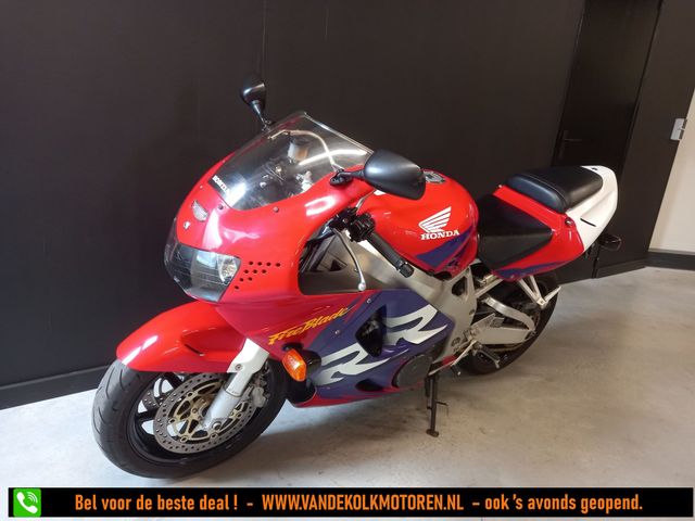 honda - cbr-900-rr-fireblade