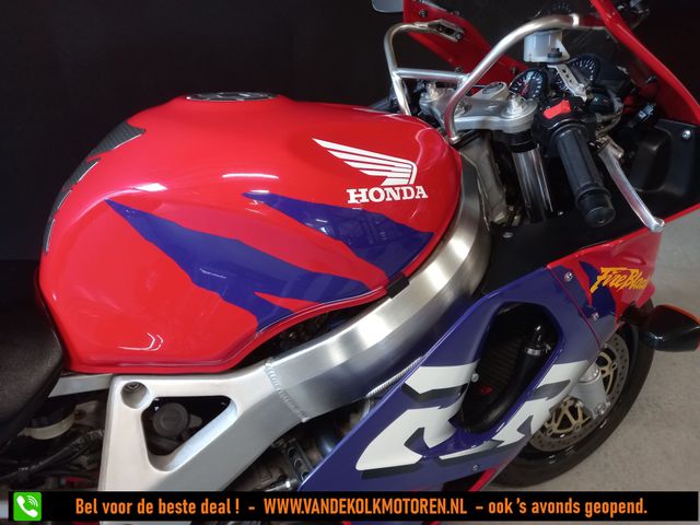 honda - cbr-900-rr-fireblade
