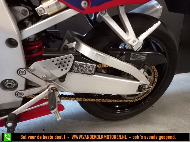 honda - cbr-900-rr-fireblade