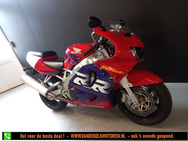 honda - cbr-900-rr-fireblade
