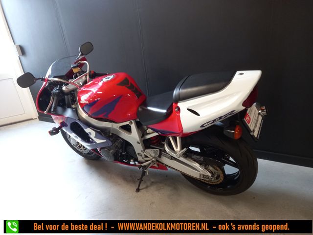 honda - cbr-900-rr-fireblade