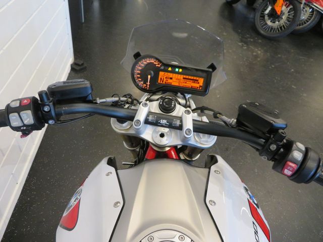 bmw - r-1200-r-abs