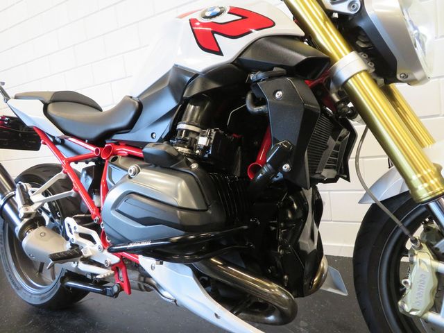 bmw - r-1200-r-abs