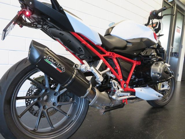bmw - r-1200-r-abs