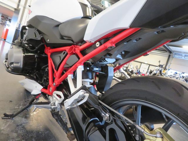 bmw - r-1200-r-abs