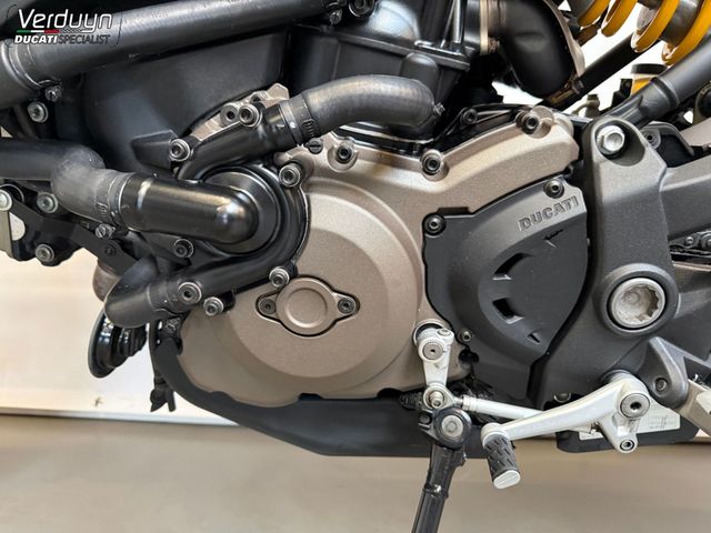 ducati - monster-821