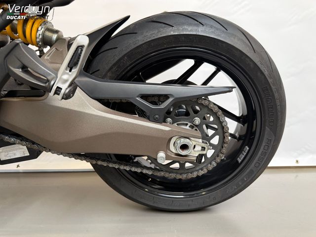 ducati - monster-821