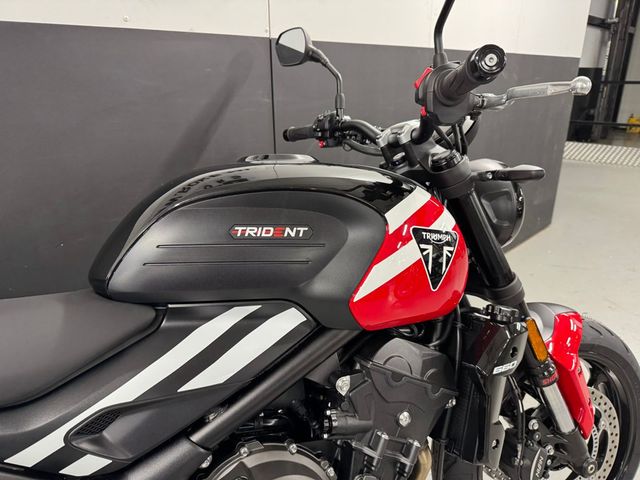 triumph - trident-660