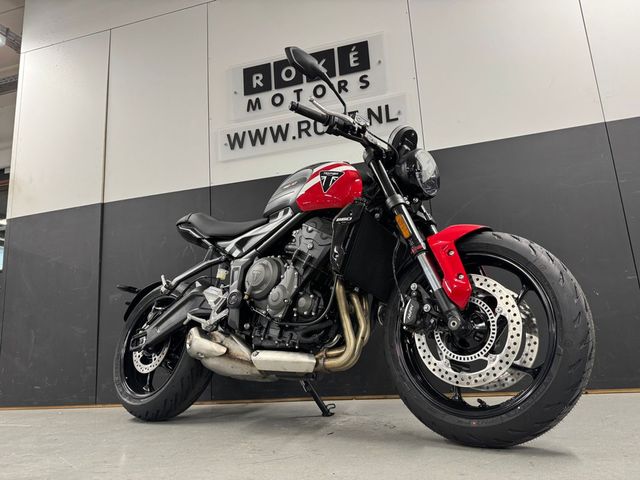 triumph - trident-660