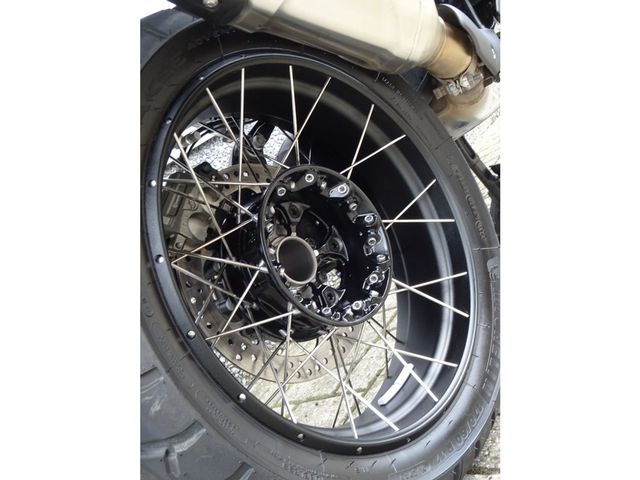 bmw - r-1300-gs-adventure