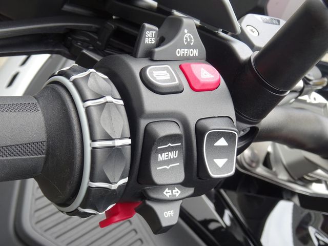 bmw - r-1300-gs-adventure