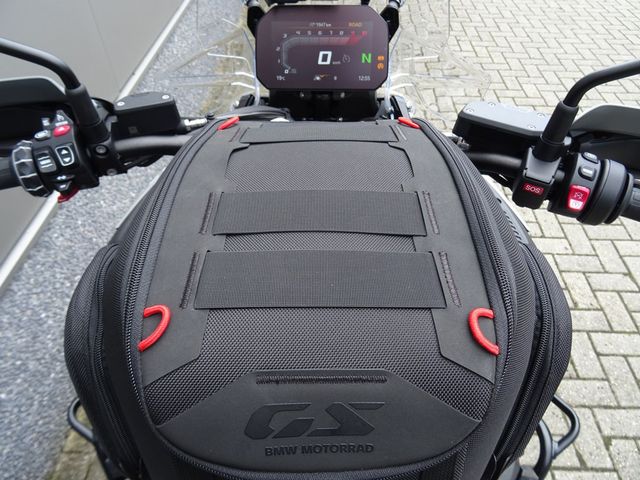 bmw - r-1300-gs-adventure