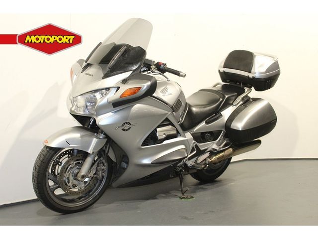 honda - st-1300-pan-european-abs