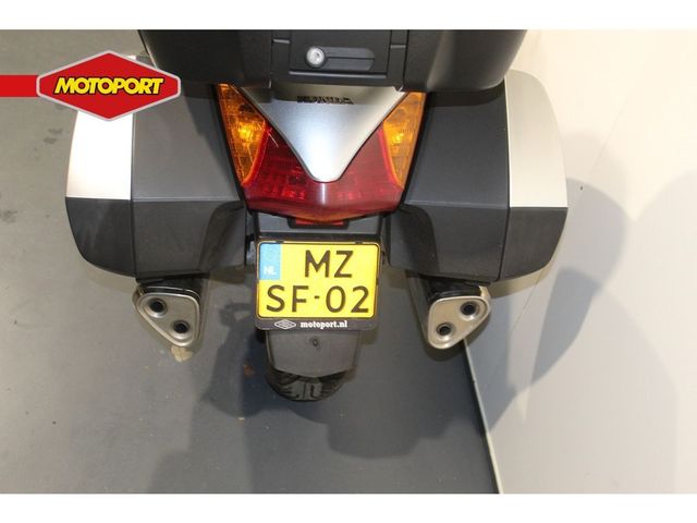 honda - st-1300-pan-european-abs