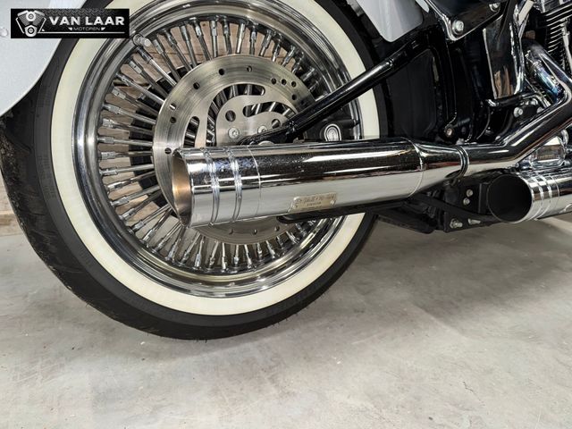 harley-davidson - heritage-softail-classic-flstc