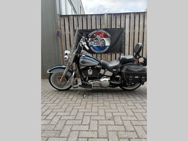 harley-davidson - heritage-softail-classic-flstc