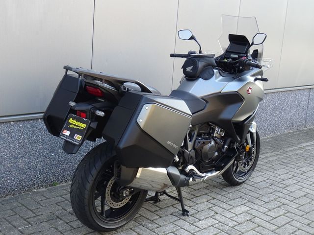 honda - nt-1100