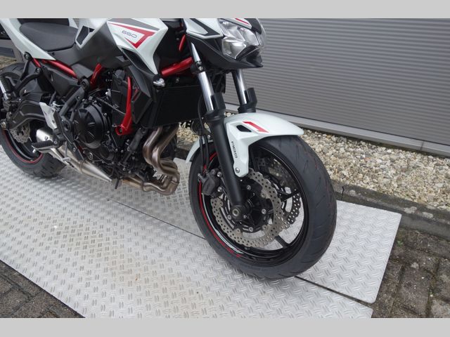 kawasaki - z650