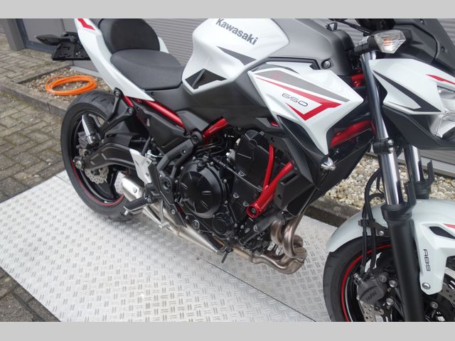 kawasaki - z650