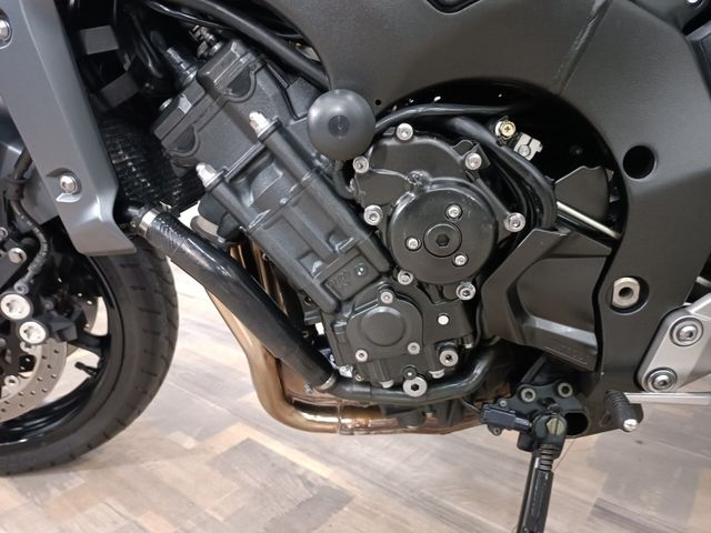 yamaha - fz-1