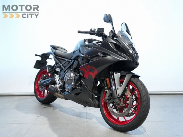 suzuki - gsx-8r