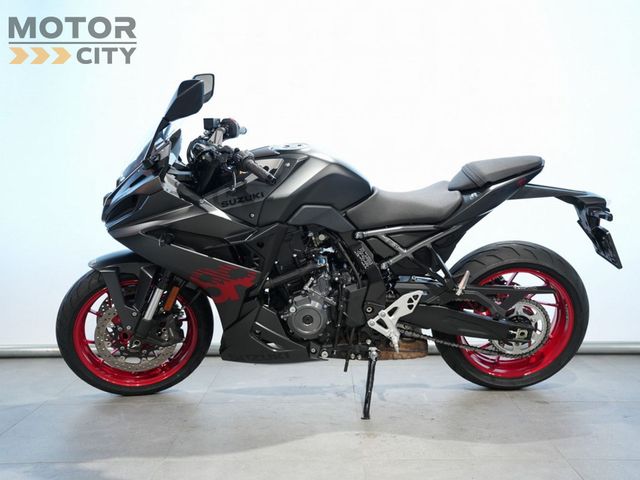suzuki - gsx-8r