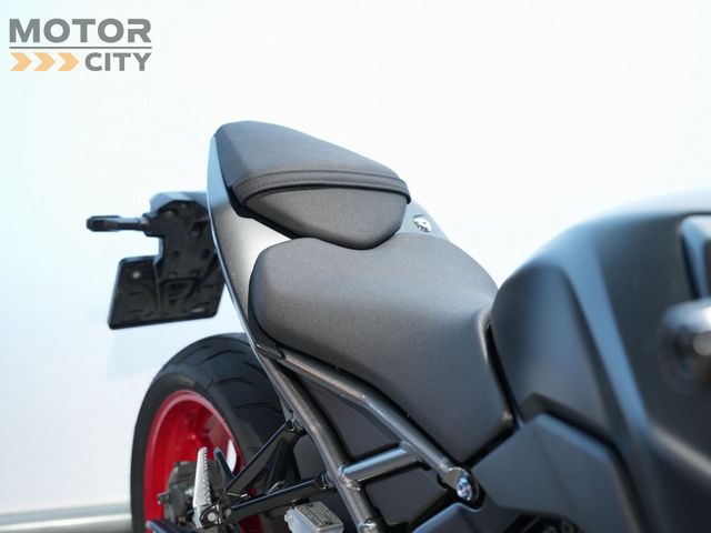 suzuki - gsx-8r