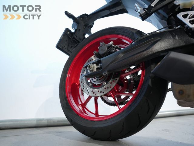 suzuki - gsx-8r