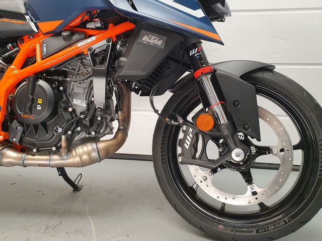 ktm - 390-duke-abs