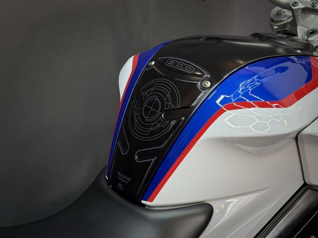 bmw - f-800-r