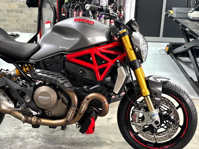ducati - monster-1200-s