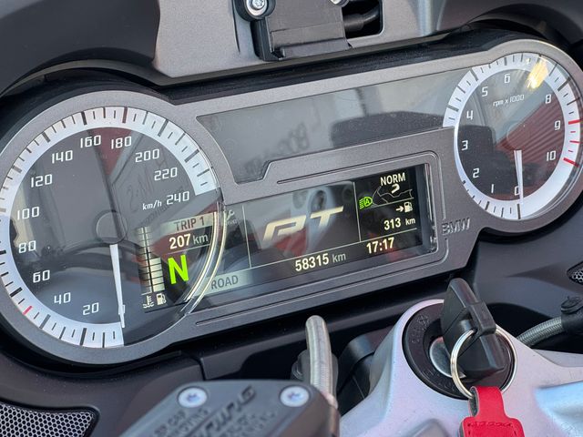 bmw - r-1200-rt