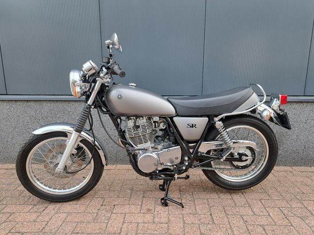 yamaha - sr-400
