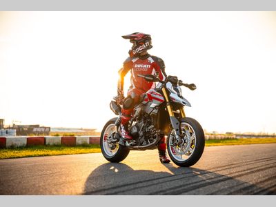 DUCATI HYPERMOTARD V2 SP  – foto 3