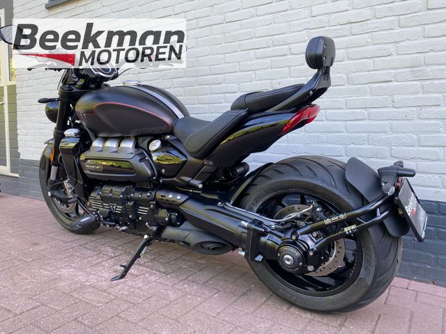 triumph - rocket-3-gt