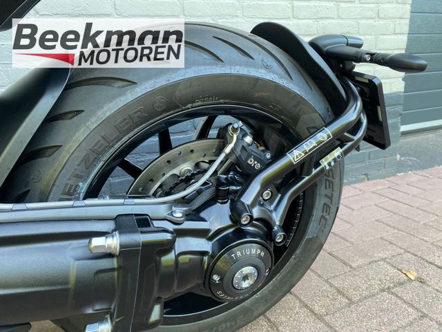 triumph - rocket-3-gt