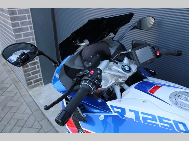 bmw - r-1250-rs
