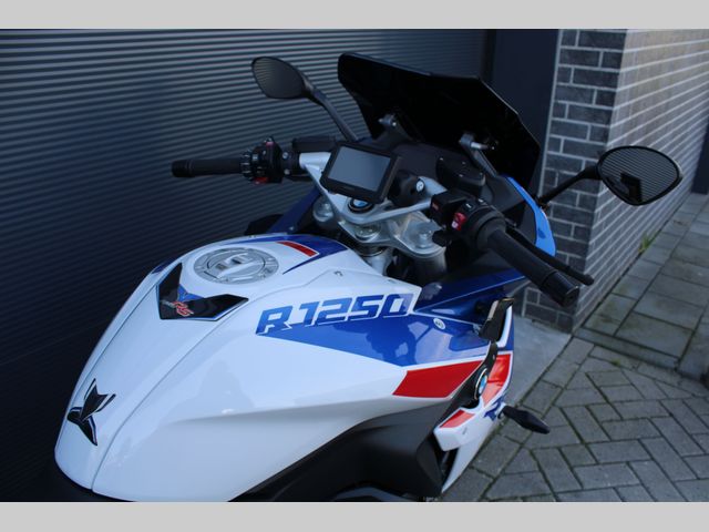 bmw - r-1250-rs