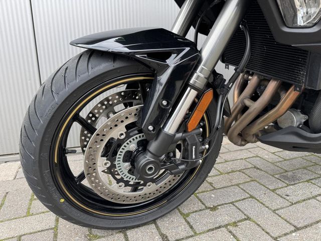 kawasaki - versys-1100-se